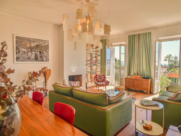 Cannes-Croix des Gardes-Vast 4 bourgeois rooms, sea and park view, parking.