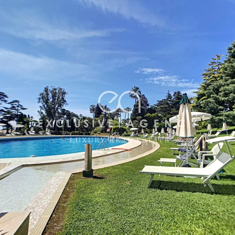 Cannes Bourgeois renovated apartment of 150m²