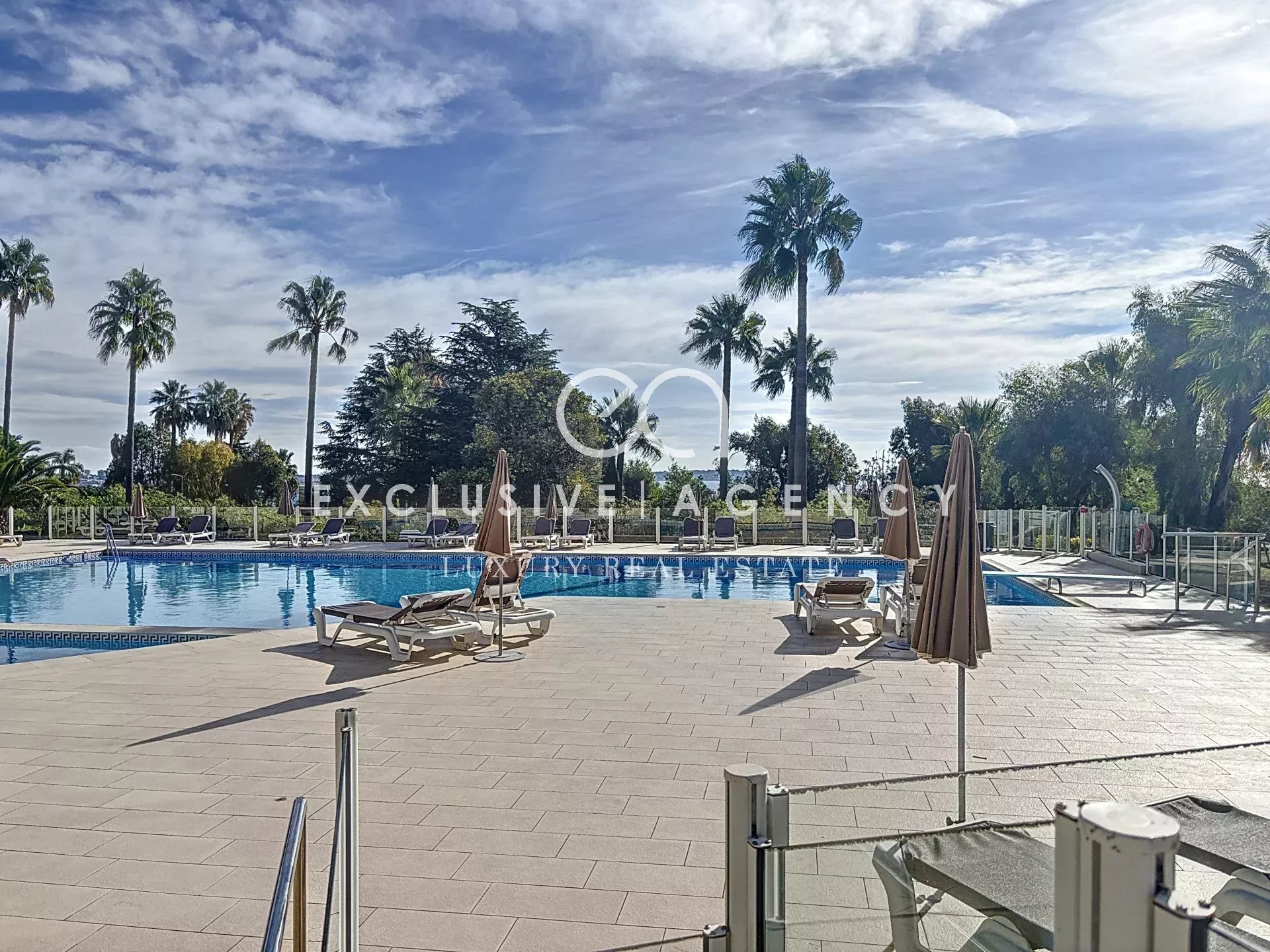 45e47138580238fabbb3a0bd0de53f8f_970b03a3a3_1920-original