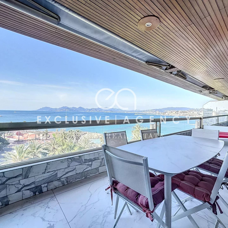 CANNES  CROISETTE APPARTEMENT 5 PIÈCES 165m²