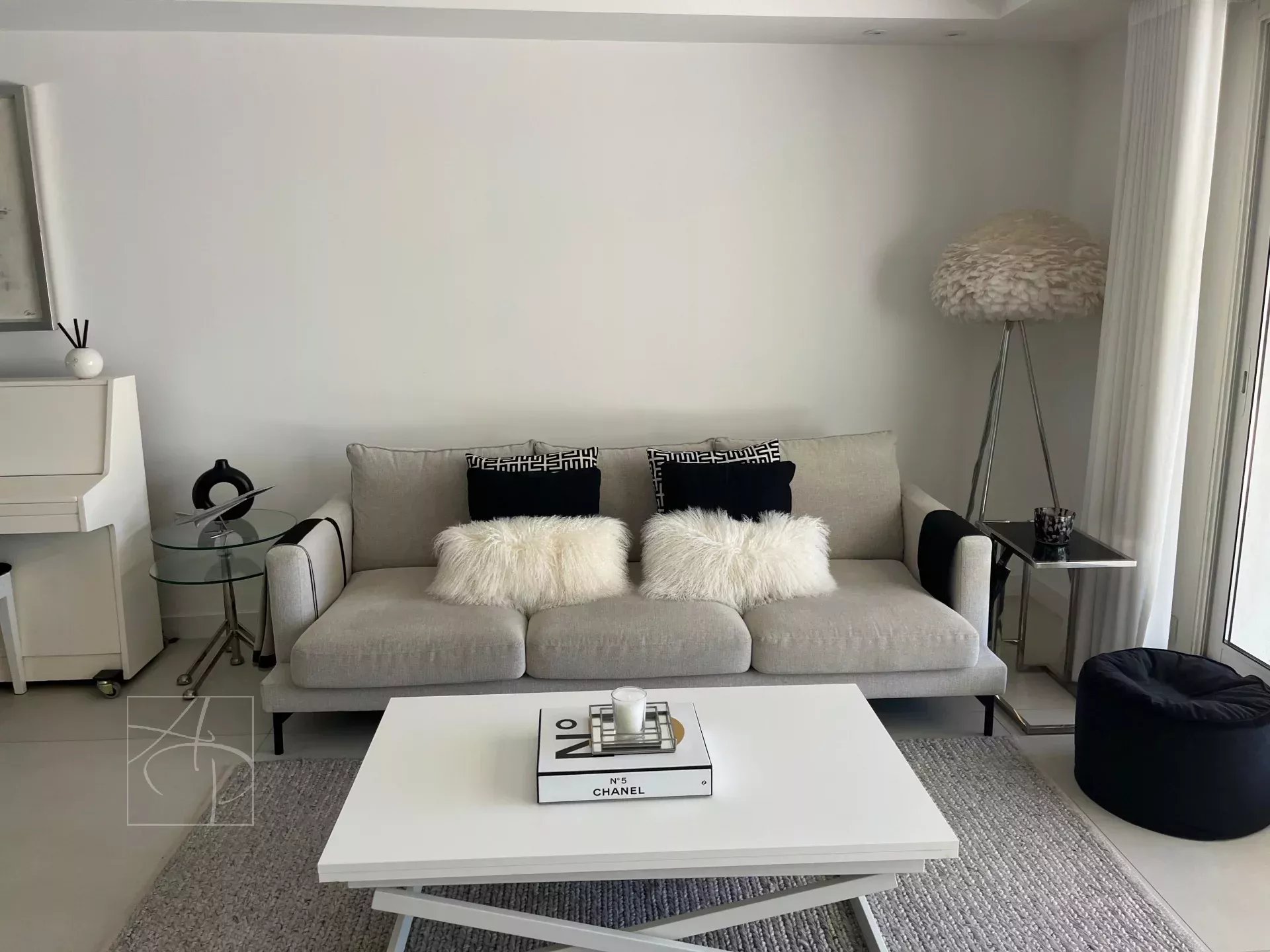 67f0a572b7538df8a968bc1339c3cc93_0525773720_1920-original