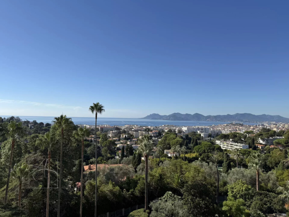 Panoramic view of Cannes and the sea from Montfleury-Isola Bella.
