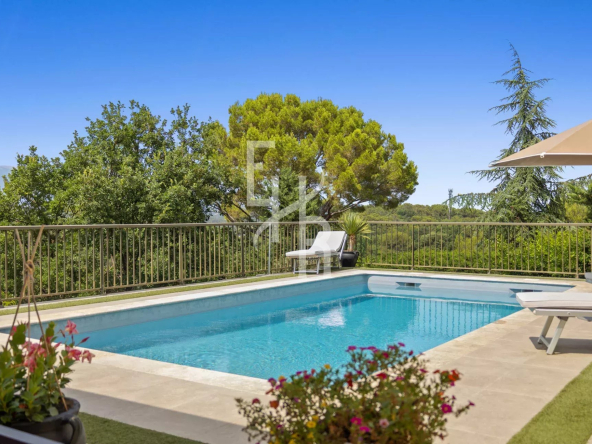 Villa 8 P, vue panoramique – Antibes