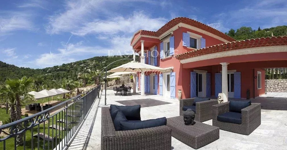 3 rooms, 62 m2 – quiet – old-world charm