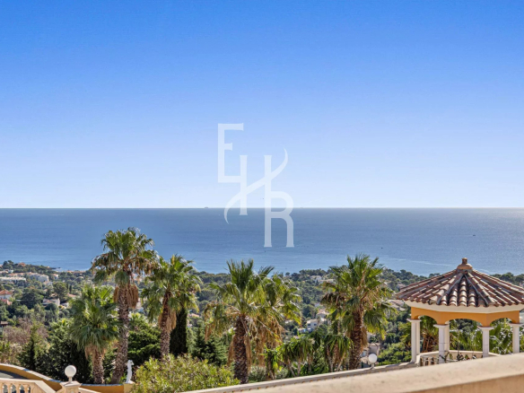 Propriété d’ exception vue panoramique mer à Roquebrune sur argent