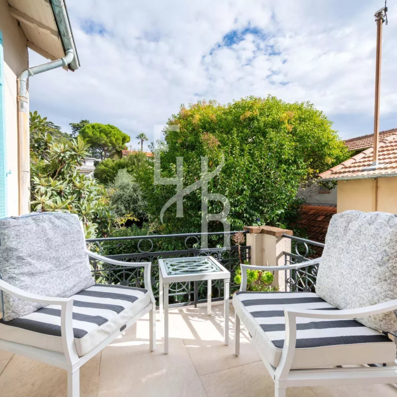 Villa Mougins, premium area