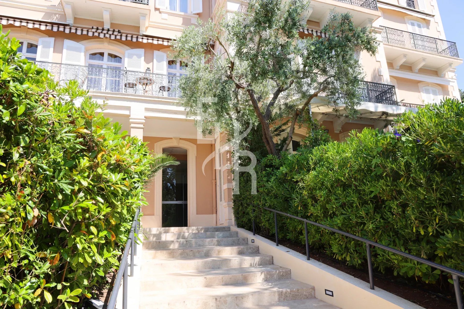 3126d1096826550c4da7f5a6897f8564_03a6051cbe_1920-original