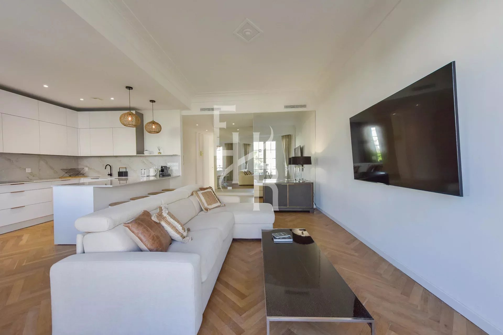 d83afd8a689543dcf8a1de1ccfa0dc9b_48230d3560_1920-original