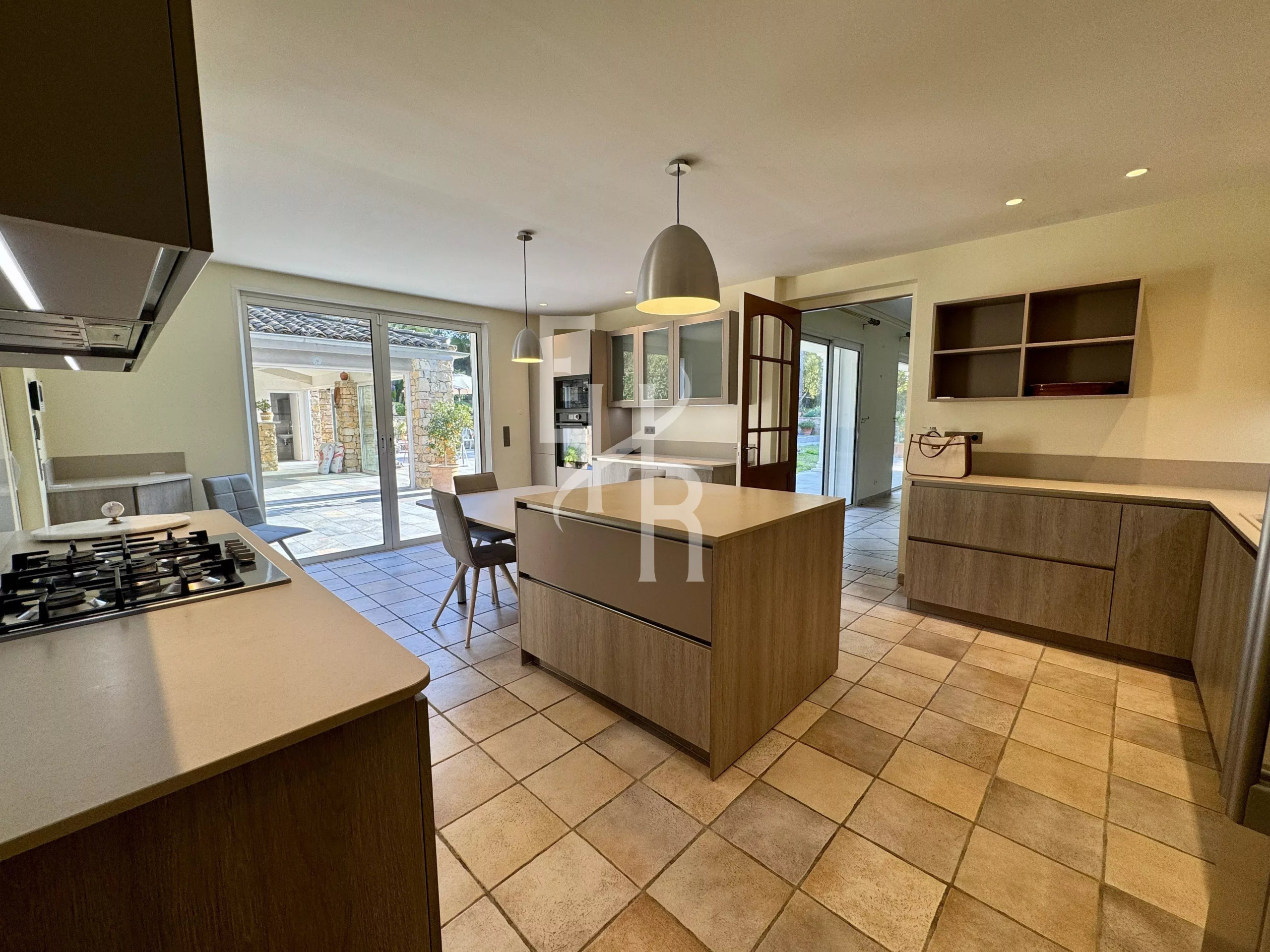 04c3a1166a8139860b37175d1bd99038_8bc6c49f1a_4032-original