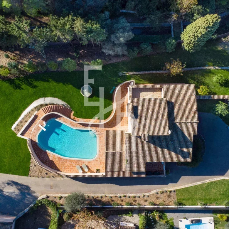 ROQUEBRUNE CAP MARTIN – VILLA