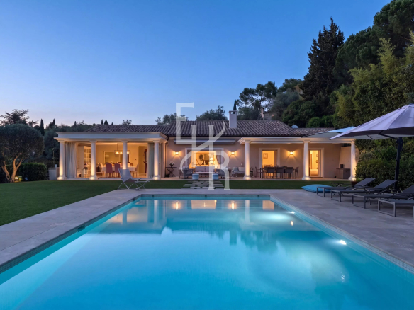 Villa d’exception dans un domaine prestigieux à quelques pas du village de Mougins