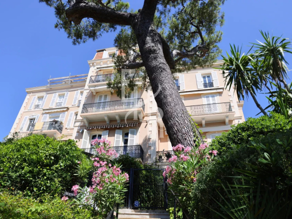 Penthouse near the Croisette