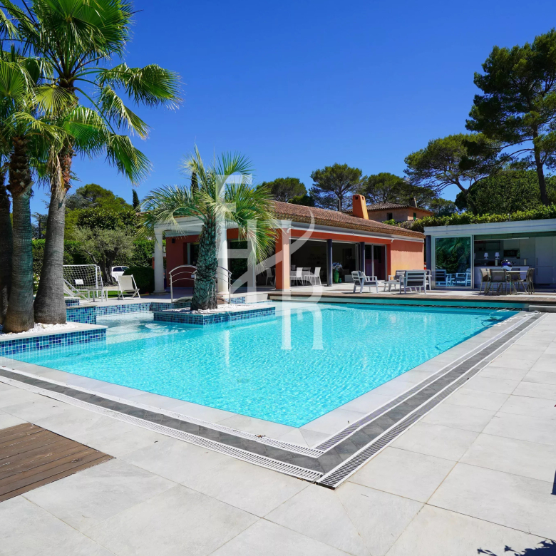 VILLA 4 CH  + STUDIO INDEPENDANT