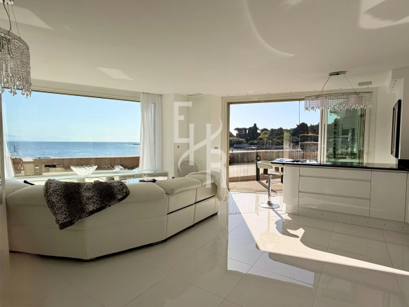 Cap d’Antibes – Appartement d’Exception en Face à la mer