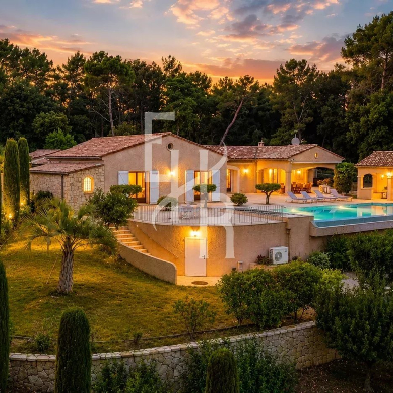 Luxury real estate photo | Charming Properties
