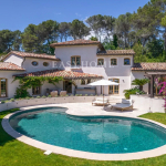 Villa Maison Propriété MOUGINS  beau domaine fermé