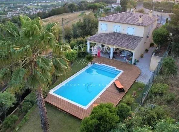 Villa La Roquette sur Siagne vue mer possible agrandissement