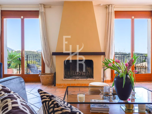 Villa d’exception à quelques minutes de Cannes à Vence avec une vue de rêve
