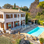 Villa à quelques minutes de CANNES avec une vue de rêve