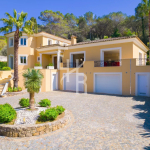 Achat / Vente Villa aux portes de Cannes au Calme Absolu
