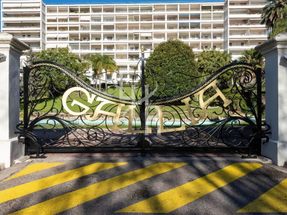 A vendre Cannes Appartement 3/4 pièces lumineux de 105 m² avec terrasse, garage et cave