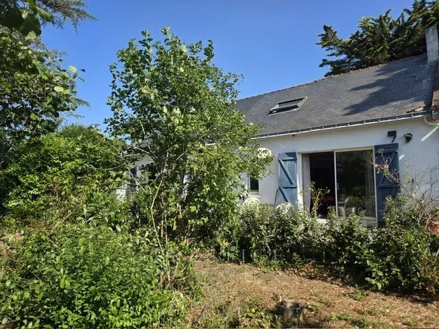 Villa individuelle avec jardin à Guérande, deux niveaux et combles aménagées.