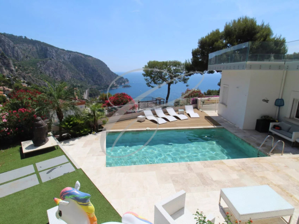 EZE BORD DE MER – VILLA