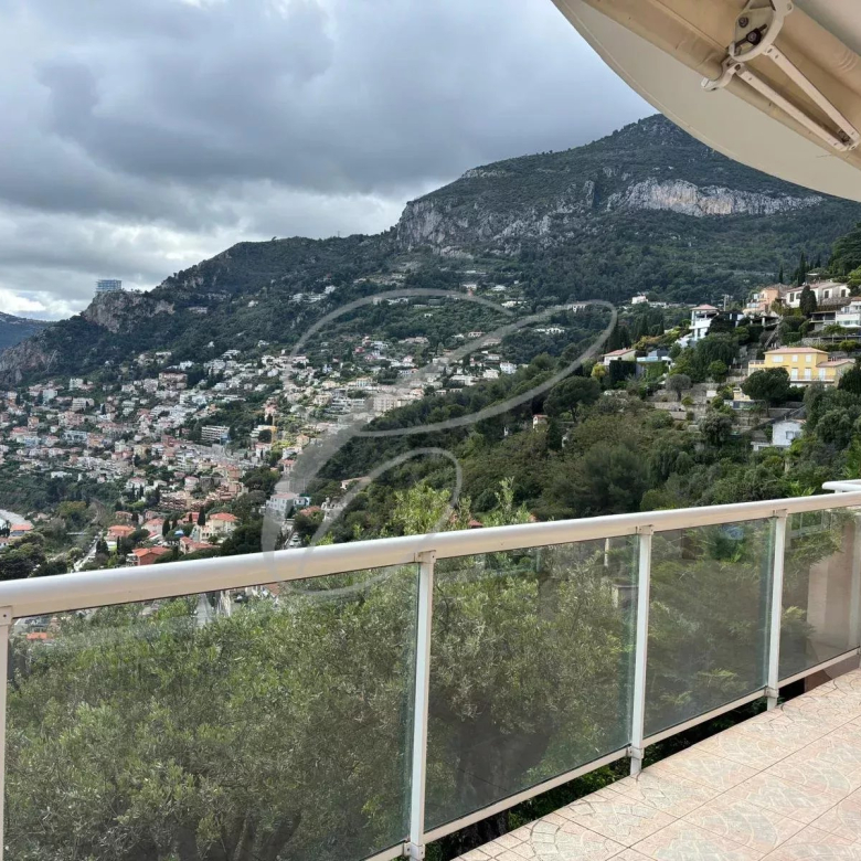 3-ROOM APARTMENT – ROQUEBEUNE CAP MARTIN