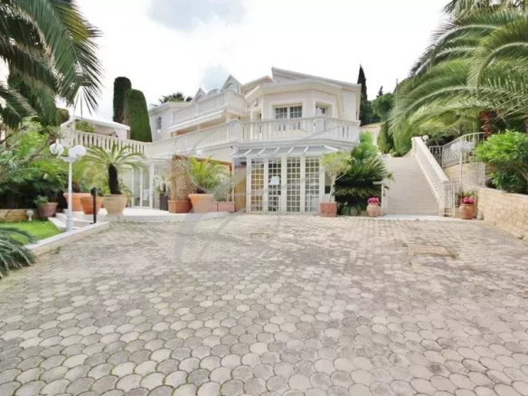 ROQUEBRUNE CAP MARTIN – VILLA