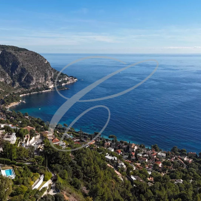 Exceptional Villa at the Gates of Monaco