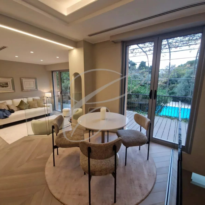 ROQUEBRUNE CAP MARTIN – VILLA