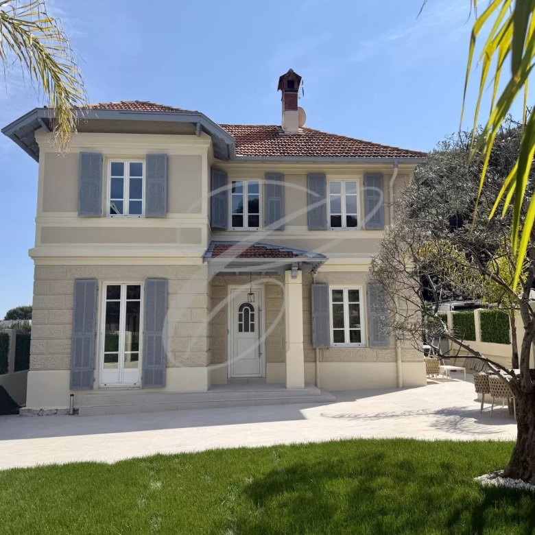 ROQUEBRUNE CAP MARTIN – VILLA