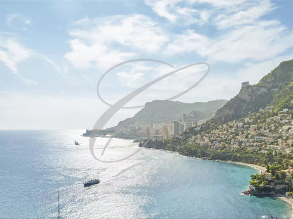 CAP MARTIN – LUXUEUSE VILLA NEUVE