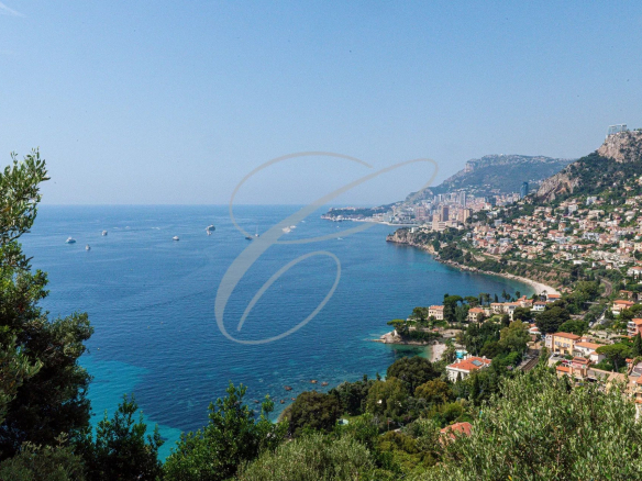 CAP MARTIN – APPARTEMENT VILLA NEUF