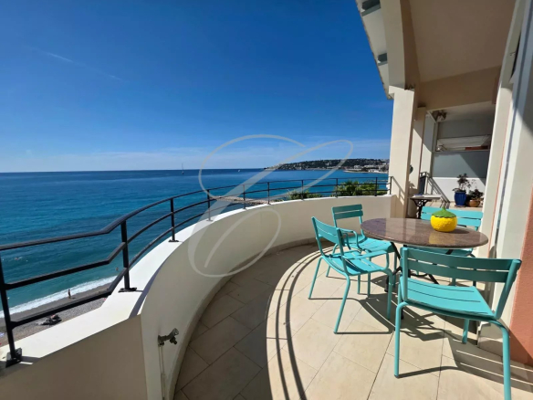 MENTON SEAFRONT – PENTHOUSE