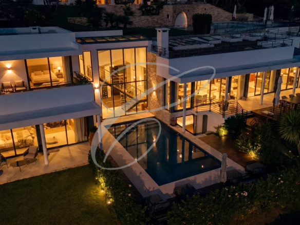 VILLA D’EXCEPTION AUX PORTES DE MONACO