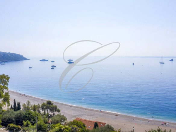 CAP MARTIN PIEDS DANS L’EAU – VILLA