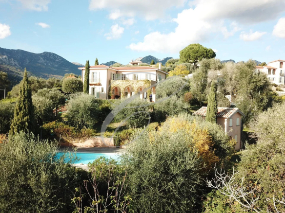 ROQUEBRUNE BORDER – PROPERTY WITH PROJECT
