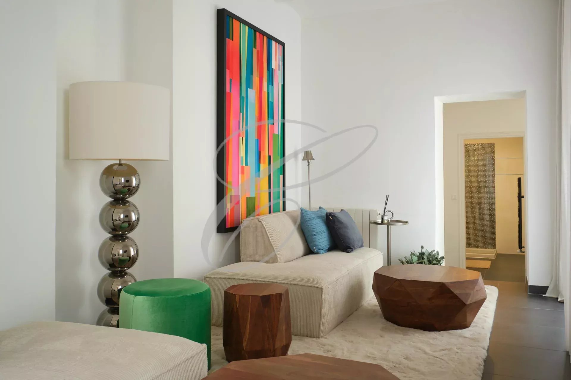 Interior of a villa in Roquebrune-Cap-Martin Interior of a villa in Roquebrune-Cap-Martin with a modern living room and colorful decoration.