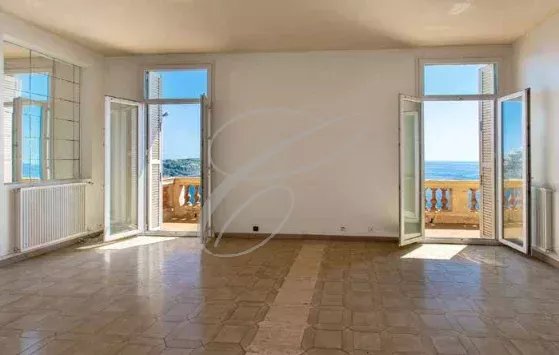 Interior of a Belle Époque building with a sea view in Roquebrune-Cap-Martin.