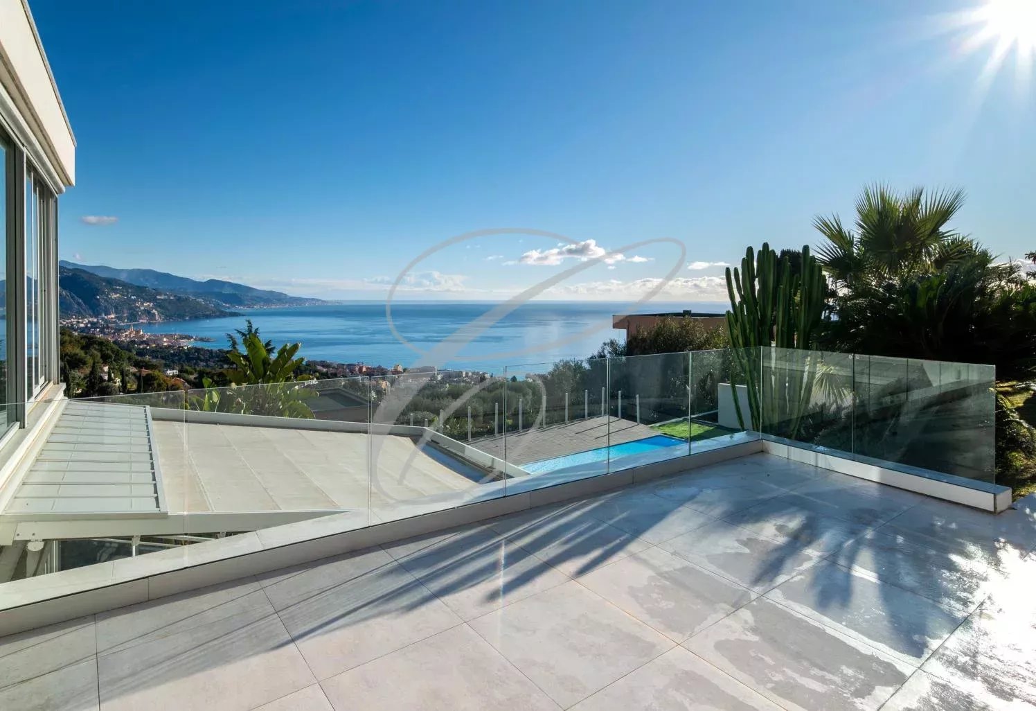 Modern villa with sea view Panoramic sea view from a modern villa terrace in Roquebrune-Cap-Martin.