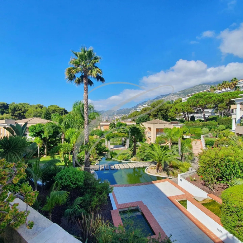 Luxury real estate photo | Charming Properties