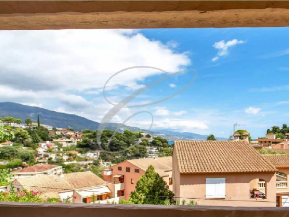 ROQUEBRUNE CAP MARTIN – VILLA NEUVE