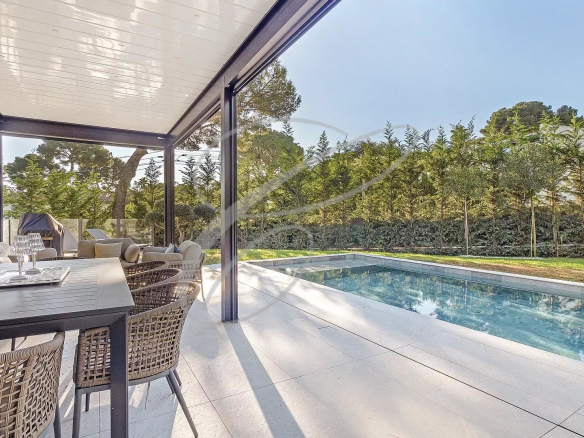 CAP MARTIN – LUXUEUSE VILLA NEUVE