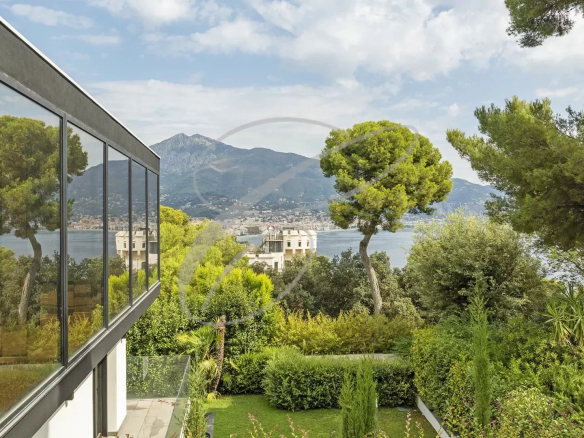 CAP MARTIN – MODERN VILLA
