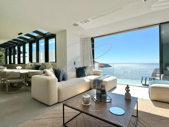 ROQUEBRUNE CAP MARTIN – VILLA