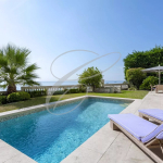 CAP MARTIN PIEDS DANS L’EAU – VILLA
