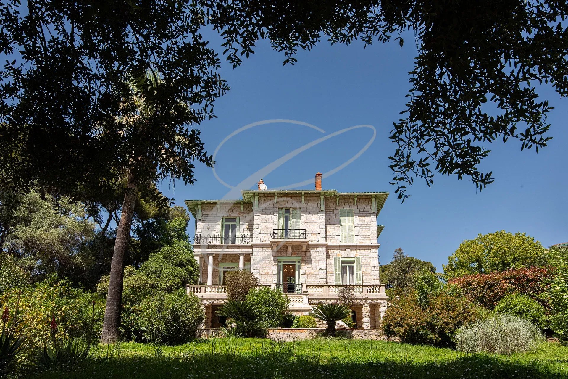 EXCLUSIVITE CAP MARTIN DOMAINE PRIVE – PROPRIETE