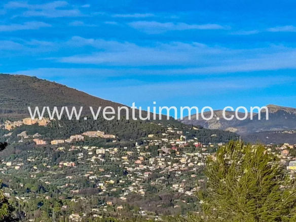 Exceptional property in Peymeinade with mountain views