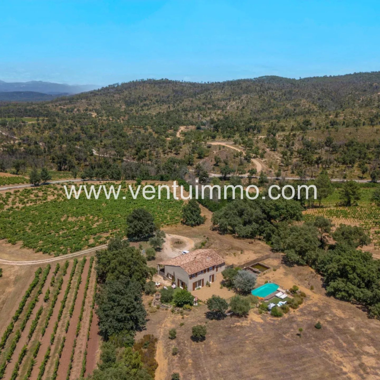 Superbe duplex avec vue panoramique sur la Méditerrannée